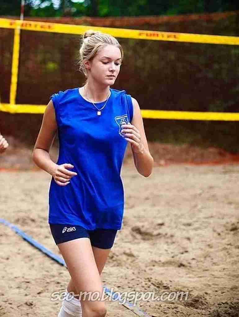 Foto Alisa Manyonok Terbaru - Atlet Voli Cantik Mirip Barbie - seo-mo.blogspot.c.jpg