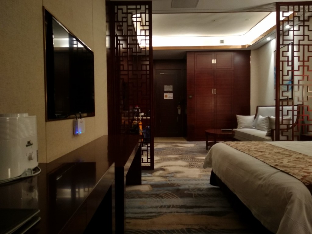 IMG_20190530_202442_HDR [1600x1200].jpg