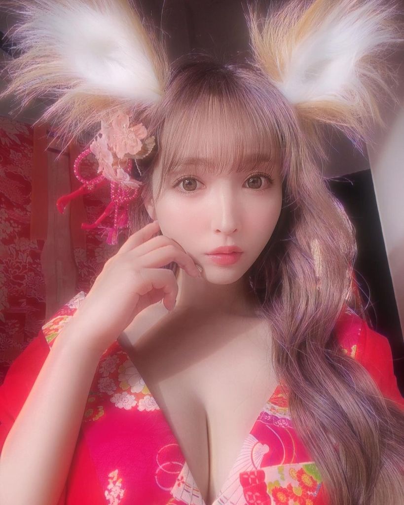 yua_mikami_20210215_p_2509630071409596117_1_2509630067777460405.jpg