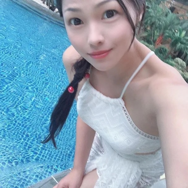 8 少女Look又得！.jpg