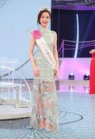 前港姐何依婷A.jpg