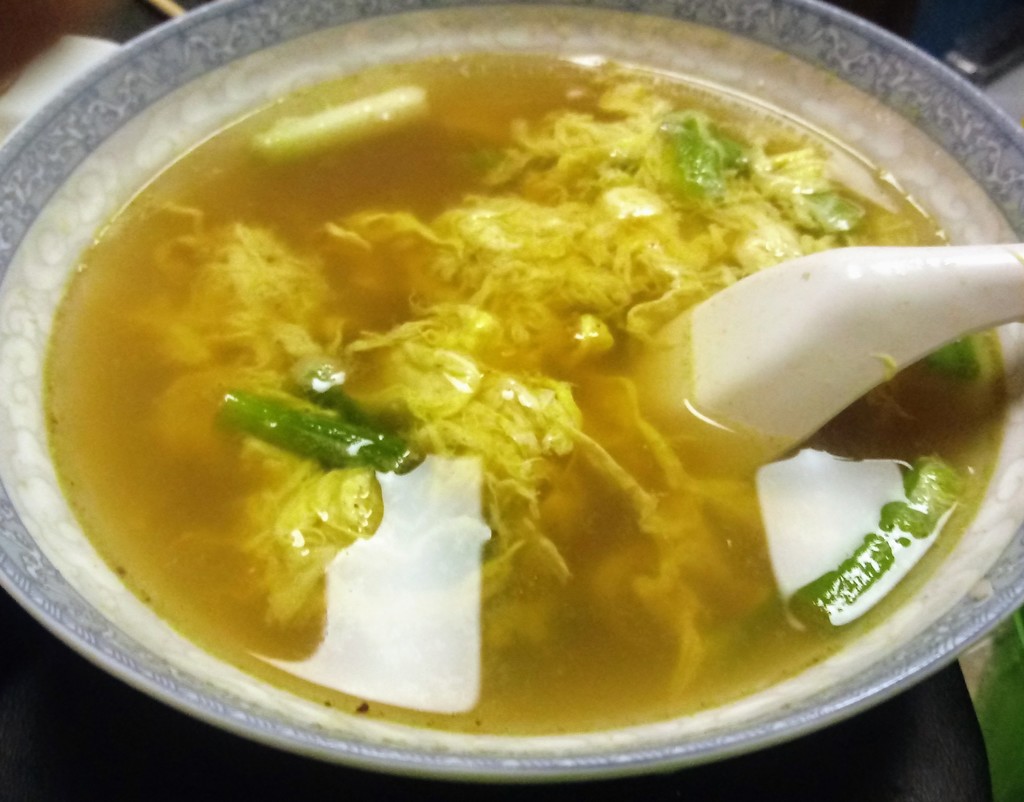 Egg_drop_soup_(in_Fresno_California)_-_蛋花湯_-_(在加利福尼亞州的弗雷斯諾）.jpg.jpg