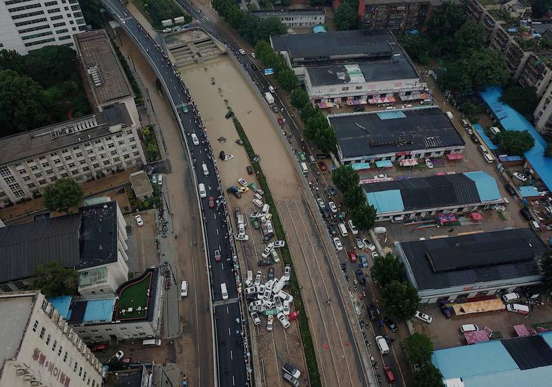 鄭州隧道「整條淹沒」.jpg