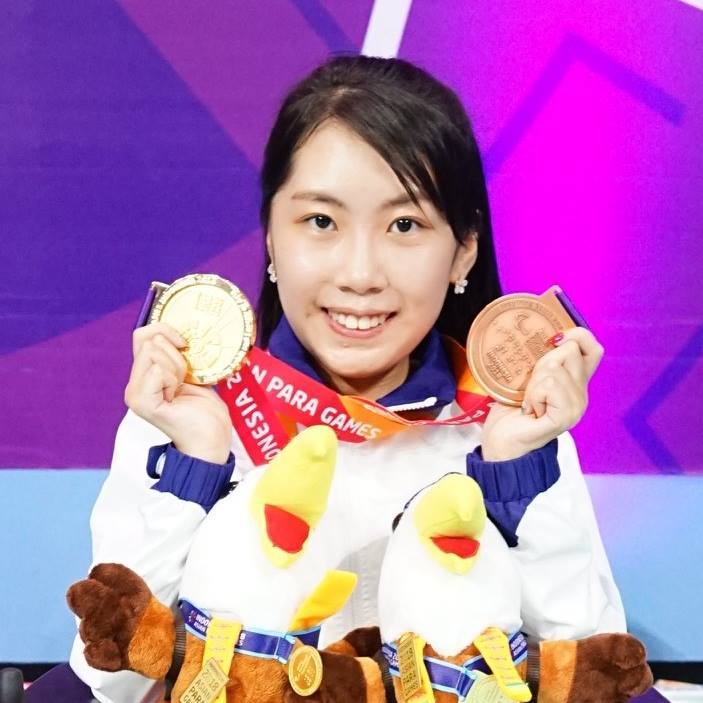 何宛淇 硬地滾球1.jpg