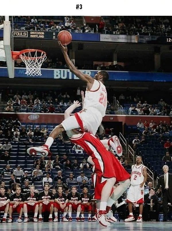 awkward-sports-moments-basketball-players-head-in-crotch.jpg