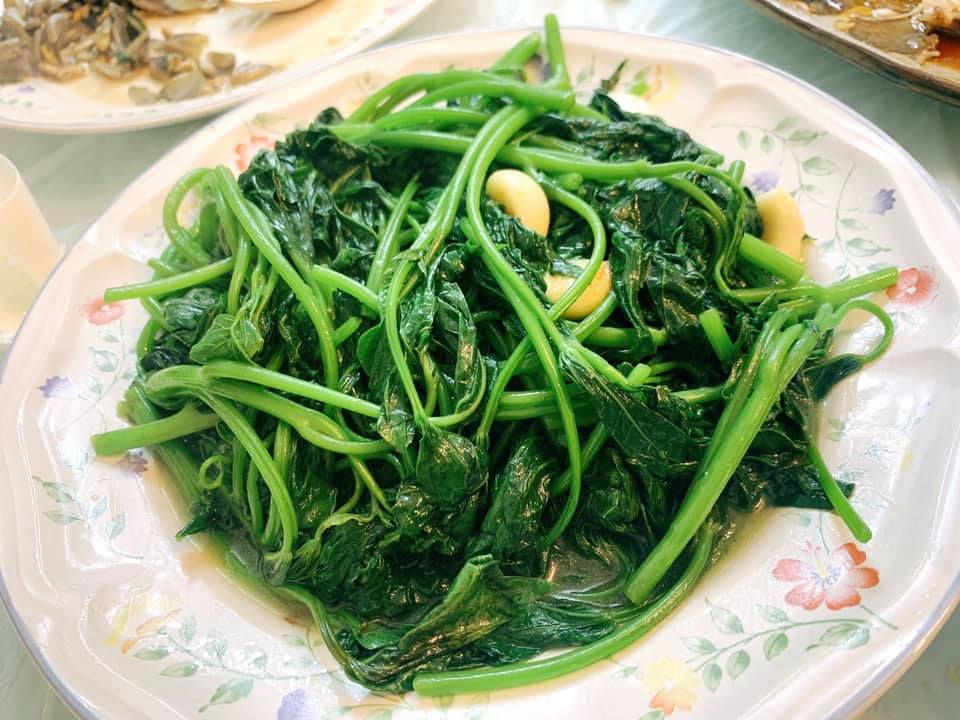 蒜蓉炒蕃薯葉.jpg