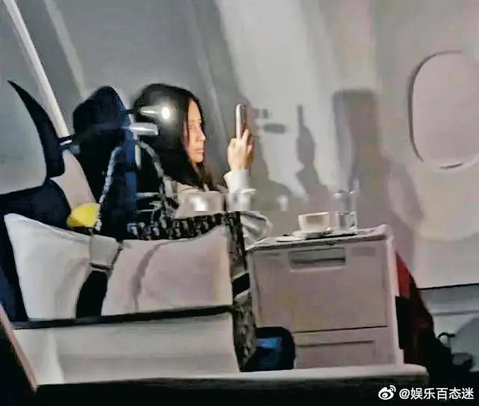 3 網民上月底在航班上偶遇Baby。.jpg