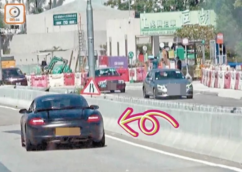 2 連日來收工，蔡思貝都駕車（箭嘴示）返西貢匡湖居。.jpg