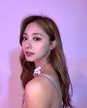 4 許多人認為子瑜的美貌可以與林青霞比拚。.jpg