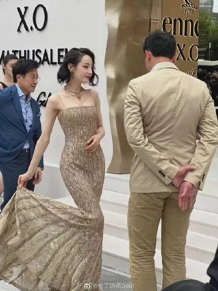 4 迪麗熱巴現場生圖曝光，狀態超好。.jpg