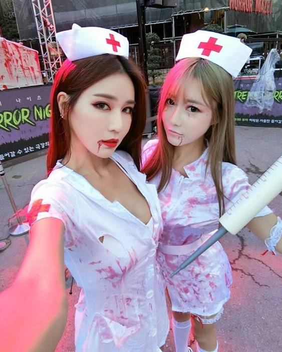 05-57-17-halloween_nurse2.jpg