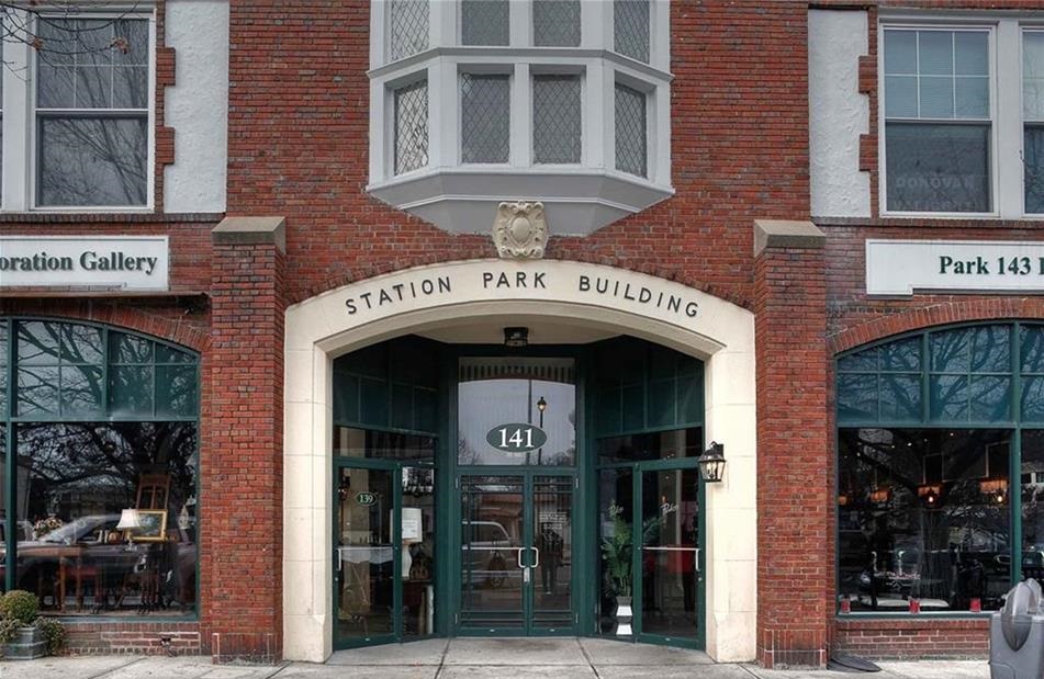 ParkwayRd_NY.jpg