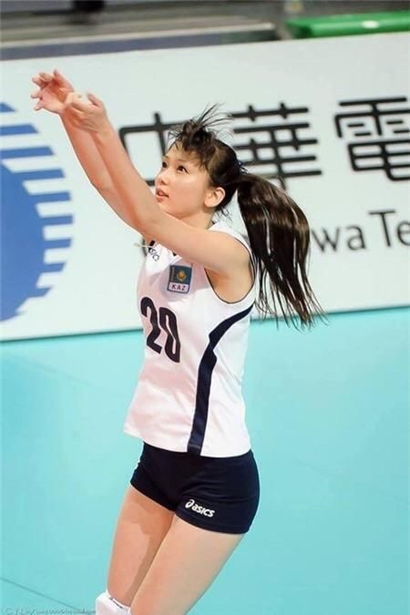 sabina-altynbekova-Tumblr.jpg