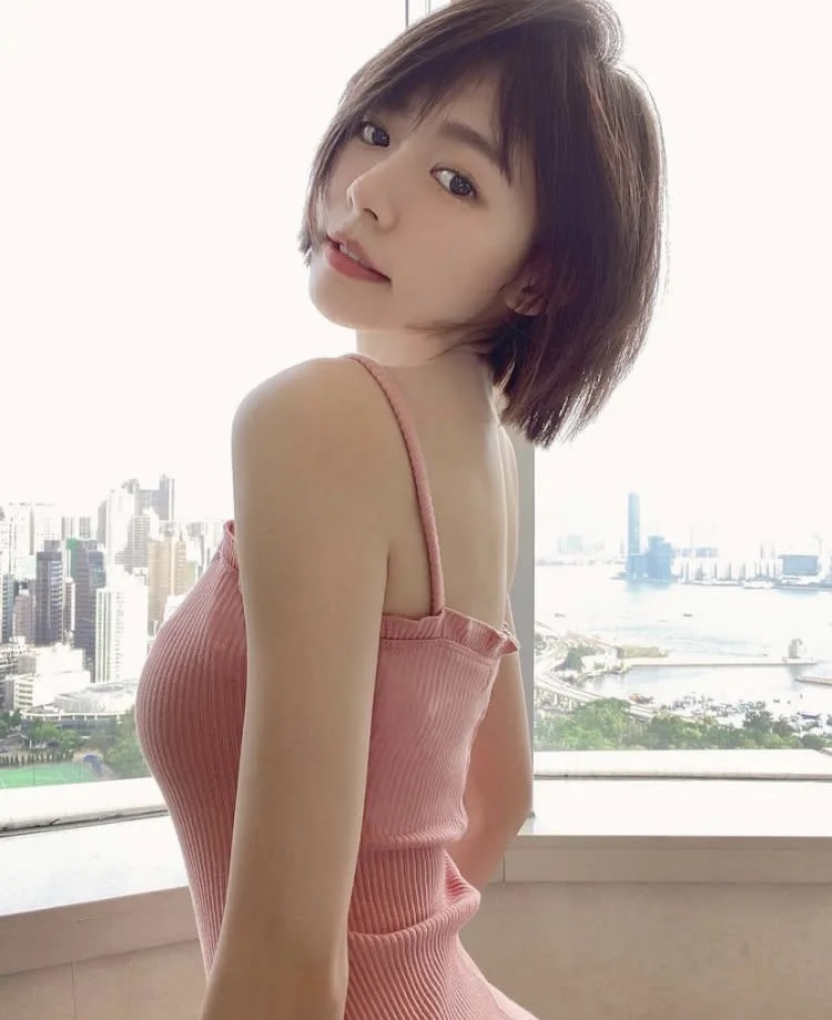8 大馬女神林明禎分享keep fit心得：美胸纖腰是這樣練成的.jpg