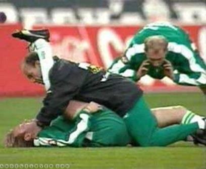 Funny Moments in Soccer_Angelslover.com_21.jpg