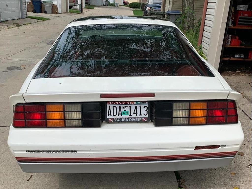 22282328-1987-chevrolet-camaro-rs-z28-std.jpg