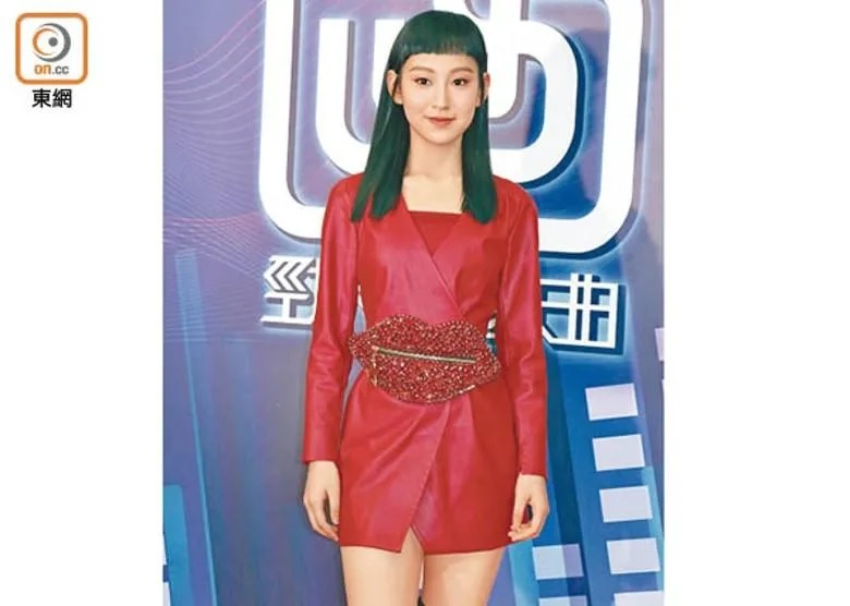 1 早前「冧廠」的炎明熹，冇再眼腫腫。.jpg