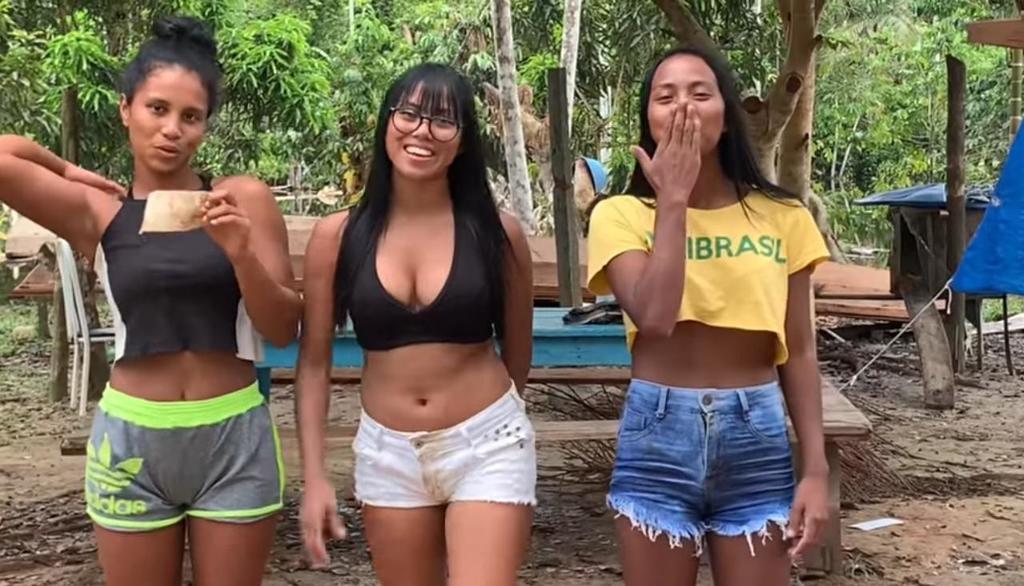 Ribeirinha da Amazônia Fabiola Alves Pedrosa.jpeg