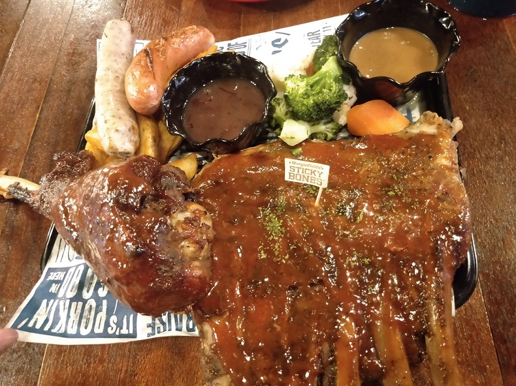 2349589kpy4d61zss5ssdy 750.jpg