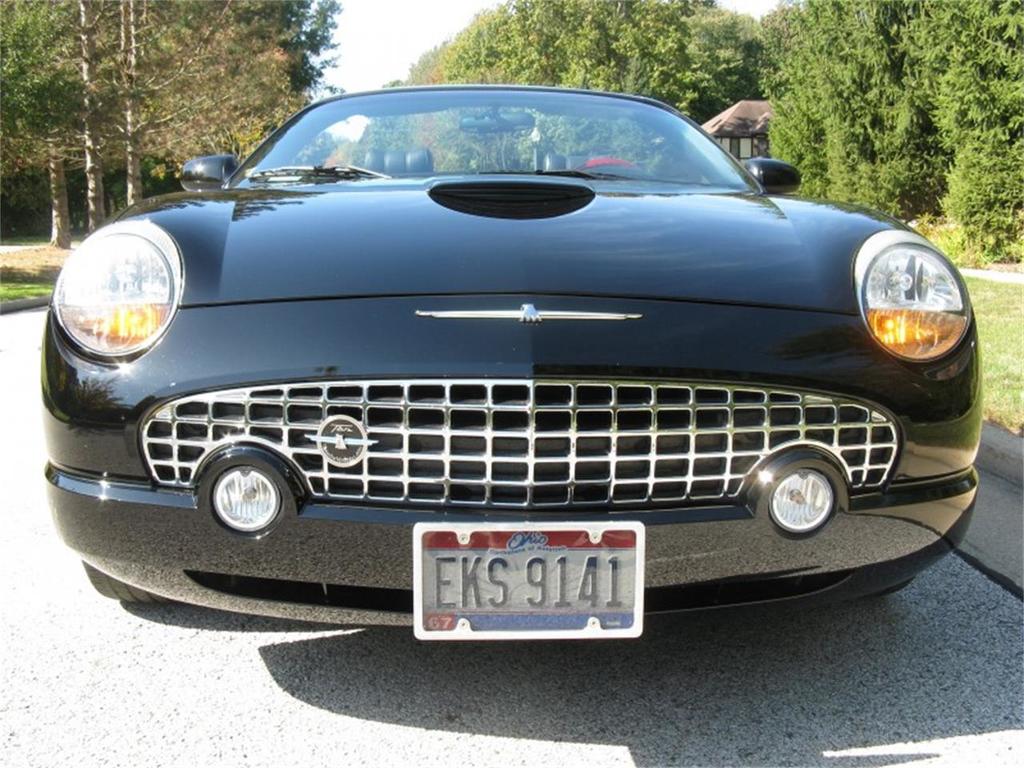20950697-2003-ford-thunderbird-std.jpg