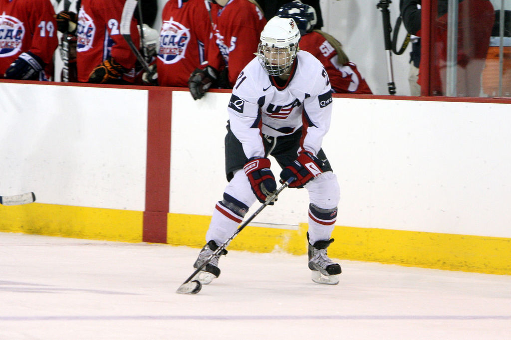 1280px-21_Hilary_Knight.jpg