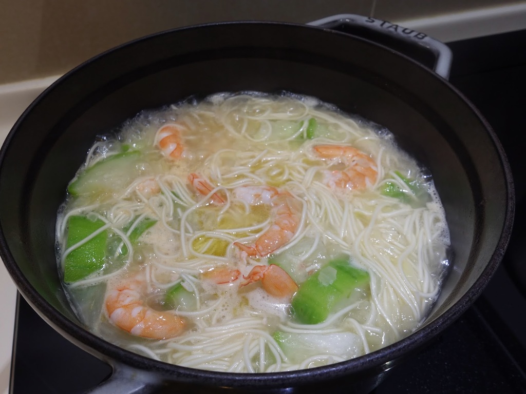 絲瓜蝦仁麵.JPG