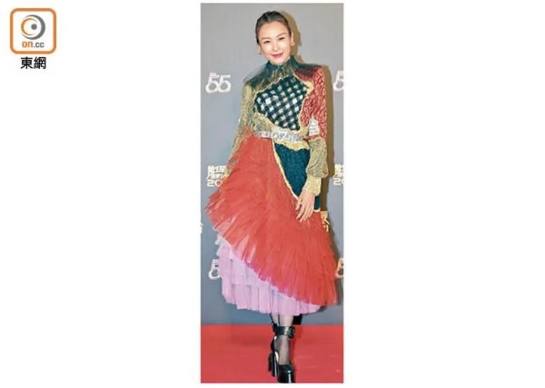 4 李佳芯未有「跟風」行性感路線。.jpg