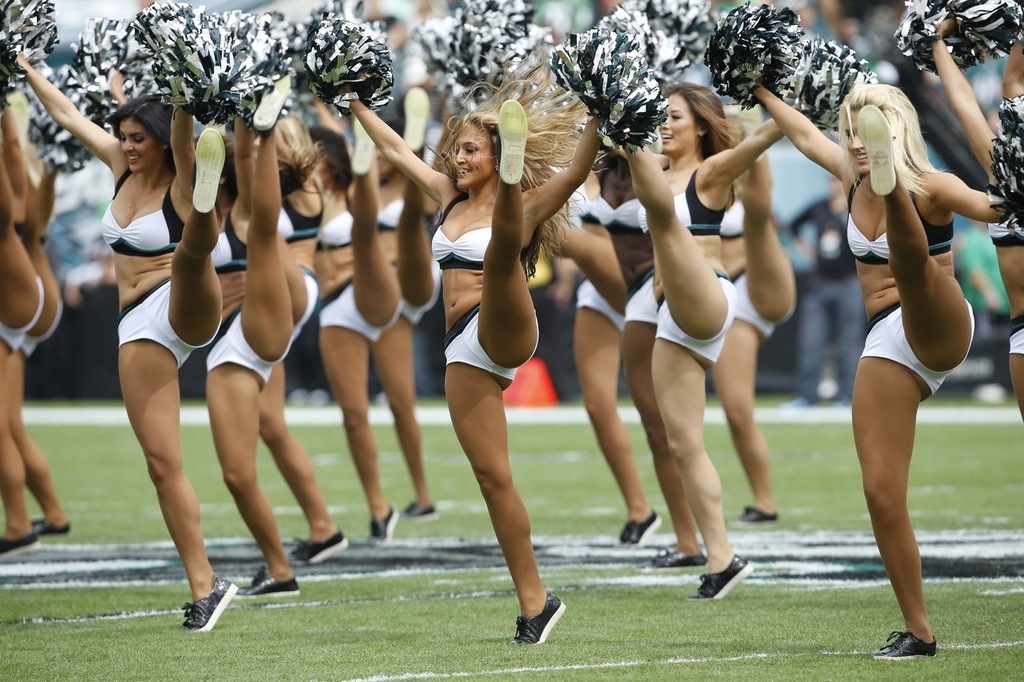 philadelphia-eagles-cheerleaders-pg-cheerleaders-841212209.jpg