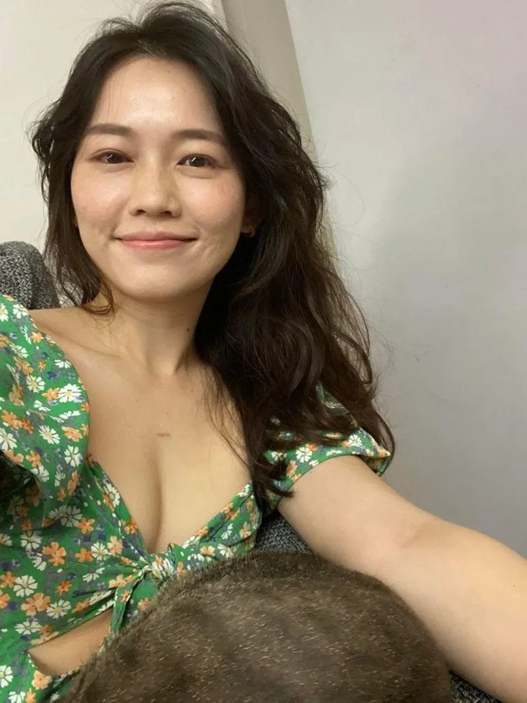 3 吳欣岱外貌出眾，育有一雙兒女。.jpg