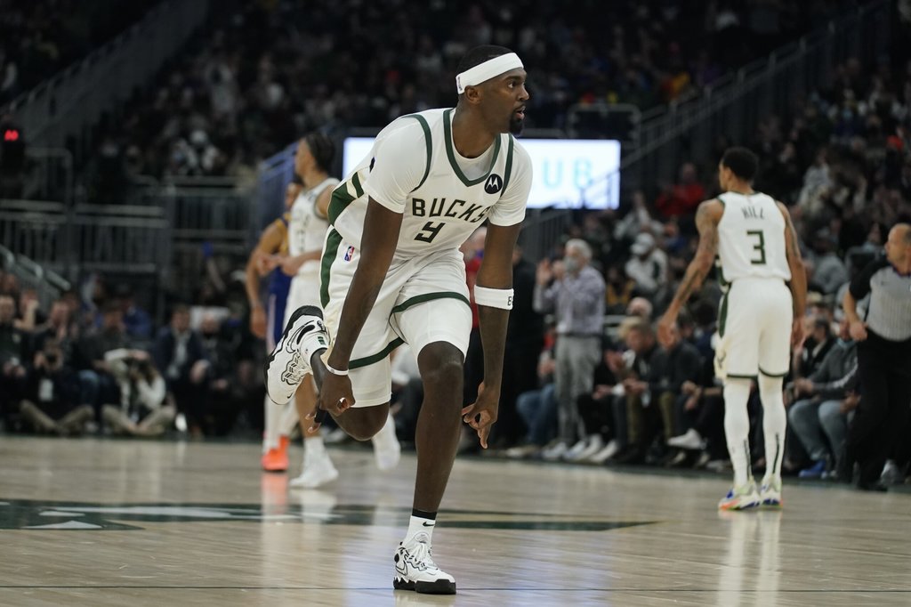 Warriors_Bucks_Basketball_79586-scaled.jpg