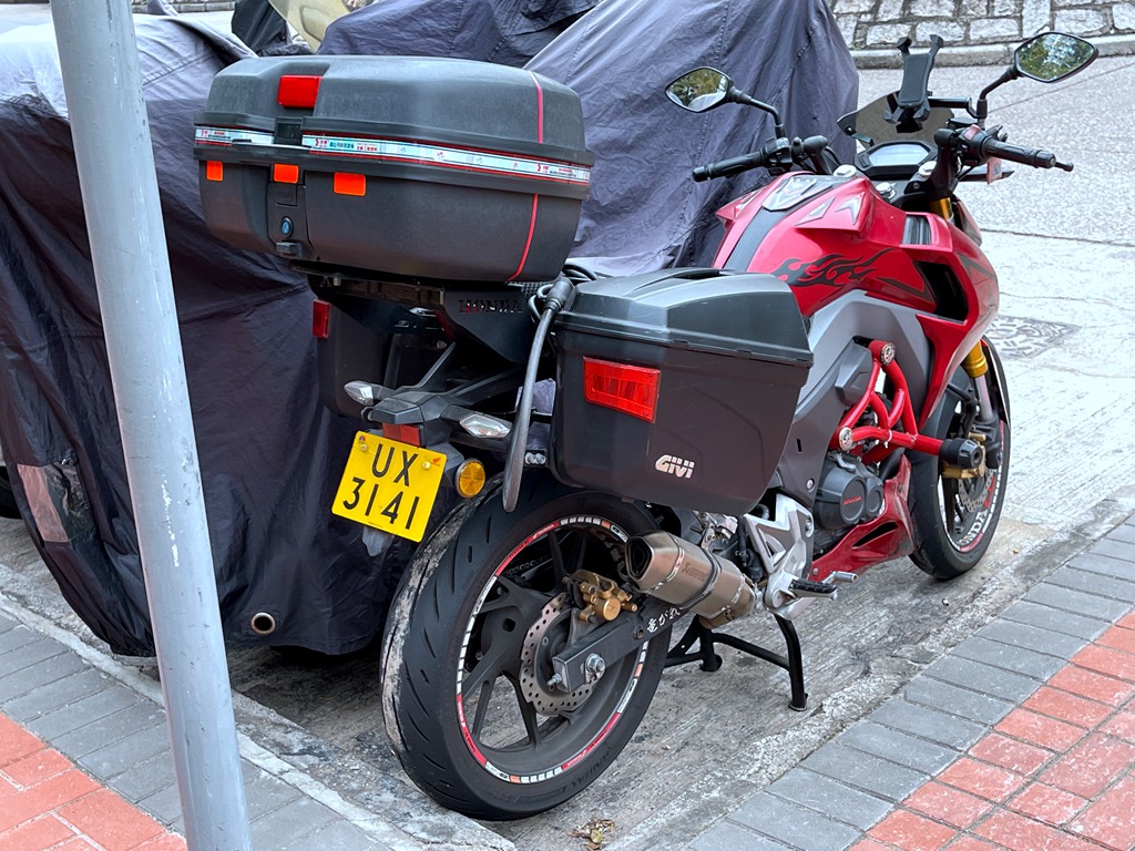 UX3141.JPG