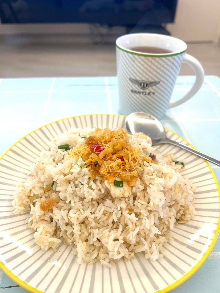 1瑤柱咸魚雞粒炒飯.jpg