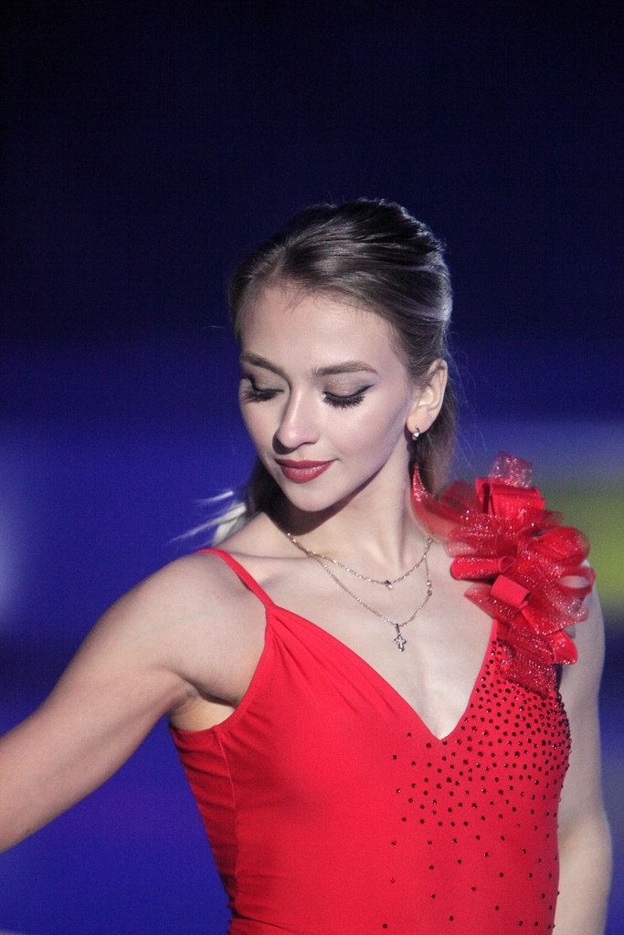 Victoria_Sinitsina-Nikita_Katsalapov-GPFrance_2018-Gala-IMG_6130.jpeg