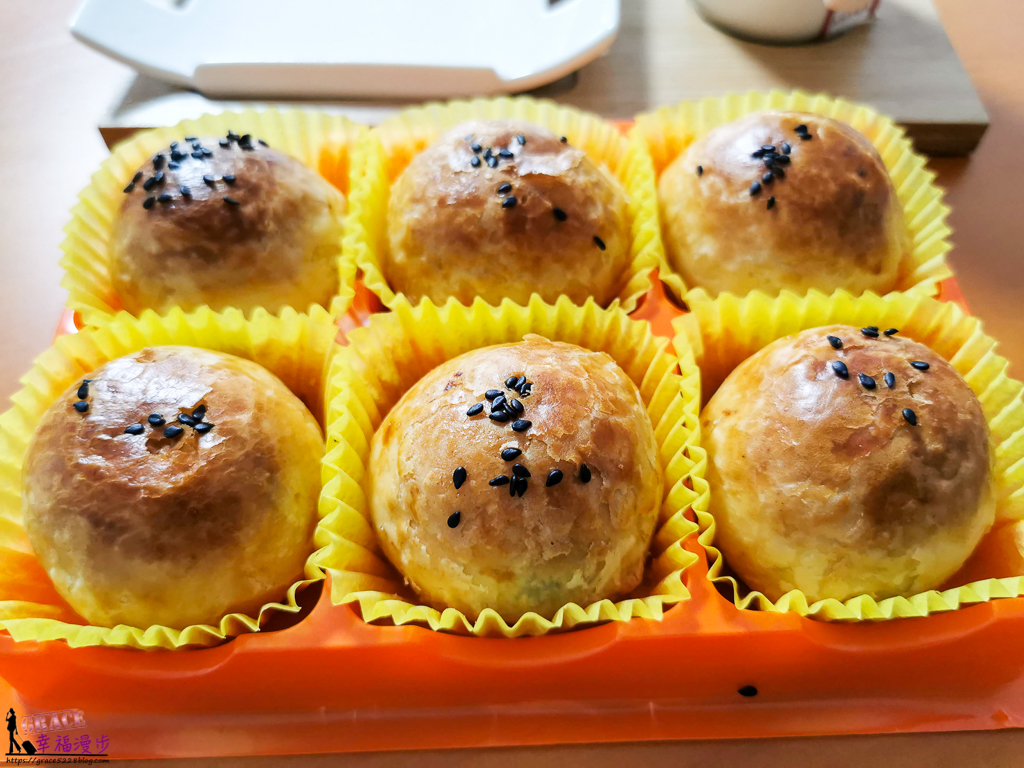 蛋黃酥.jpg