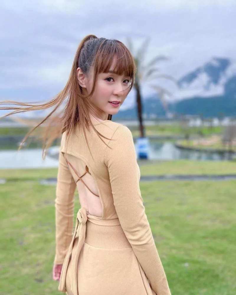 3 短今辣曬美背。.jpg