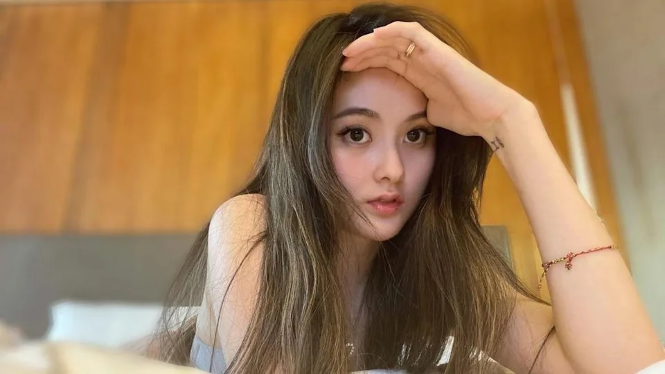 1 廖思惟分享的個人照遊走走光邊緣。.jpg