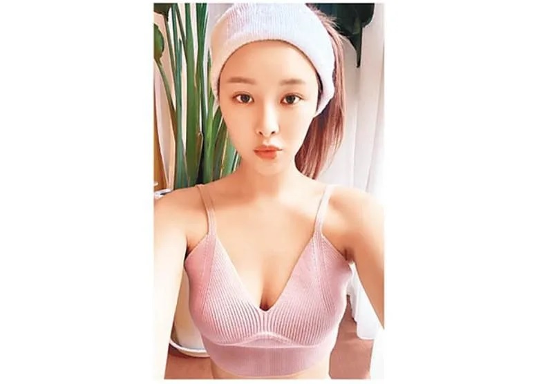 蔚雨芯靠瑜伽 保魔鬼胸.jpg