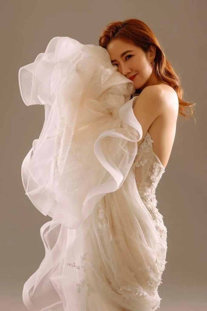 2 謝忻大尺度照片遭不肖人士流出。.jpg