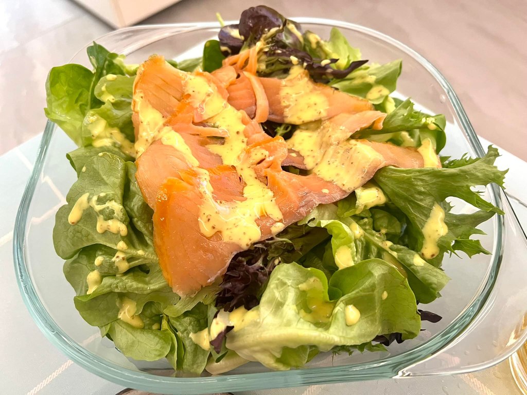 1三文魚沙律.jpg