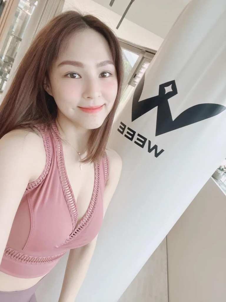 2 熊熊外貌姣好，除了演藝事業，自媒體和副業也經營得有聲有色。（圖／熊熊臉書）.jpg.jpg