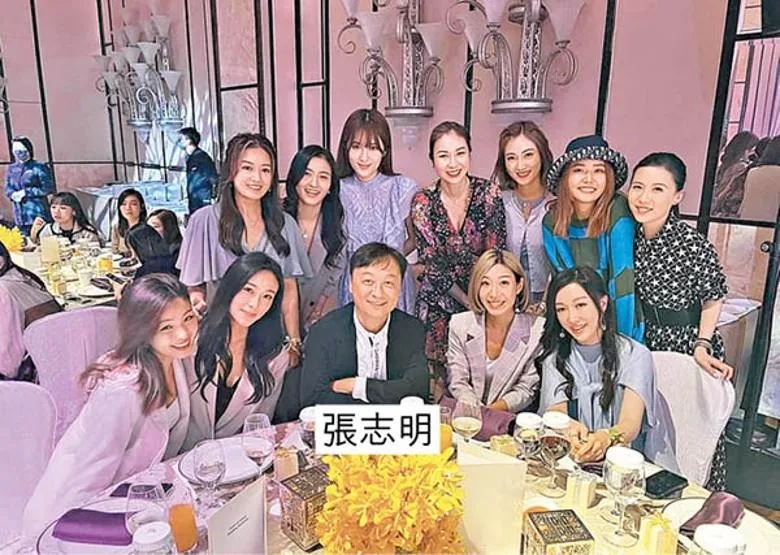 3 監製張志明過檔開電視前，一班前無綫愛將為他餞行。.jpg