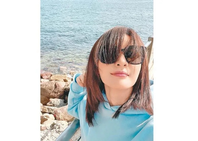 林夏薇出關自拍 撞樣陳法拉.jpg