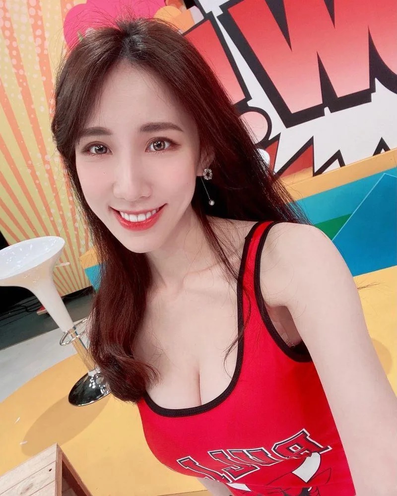 2 瑤瑤可性感，可甜美。（圖／瑤瑤黃喬歆臉書）.jpg