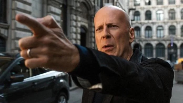 67歲的好萊塢巨星布魯斯威利（Bruce Willis），在台灣時間31日凌晨，透過家人宣布罹患「失語症」，將息影退休，震驚影壇。（圖／車庫提供）.jpg.jpg