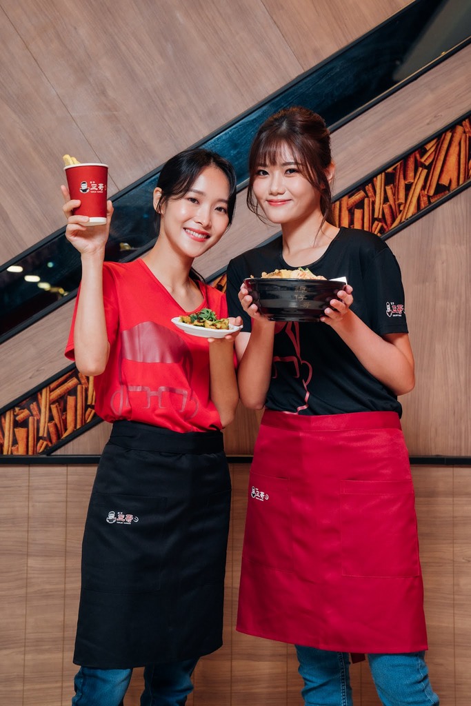 「三小辣」羅佩芝(Giann) 及193胞妹郭嘉盈 (Michelle)2 (1).jpg