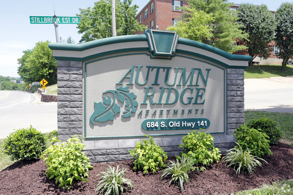 autumn-ridge-apartments-fenton-mo-primary-photo.jpg