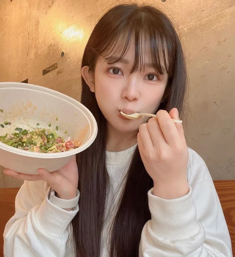 2 天木純以蘿莉童顏、I罩杯胸圍聞名。.jpg