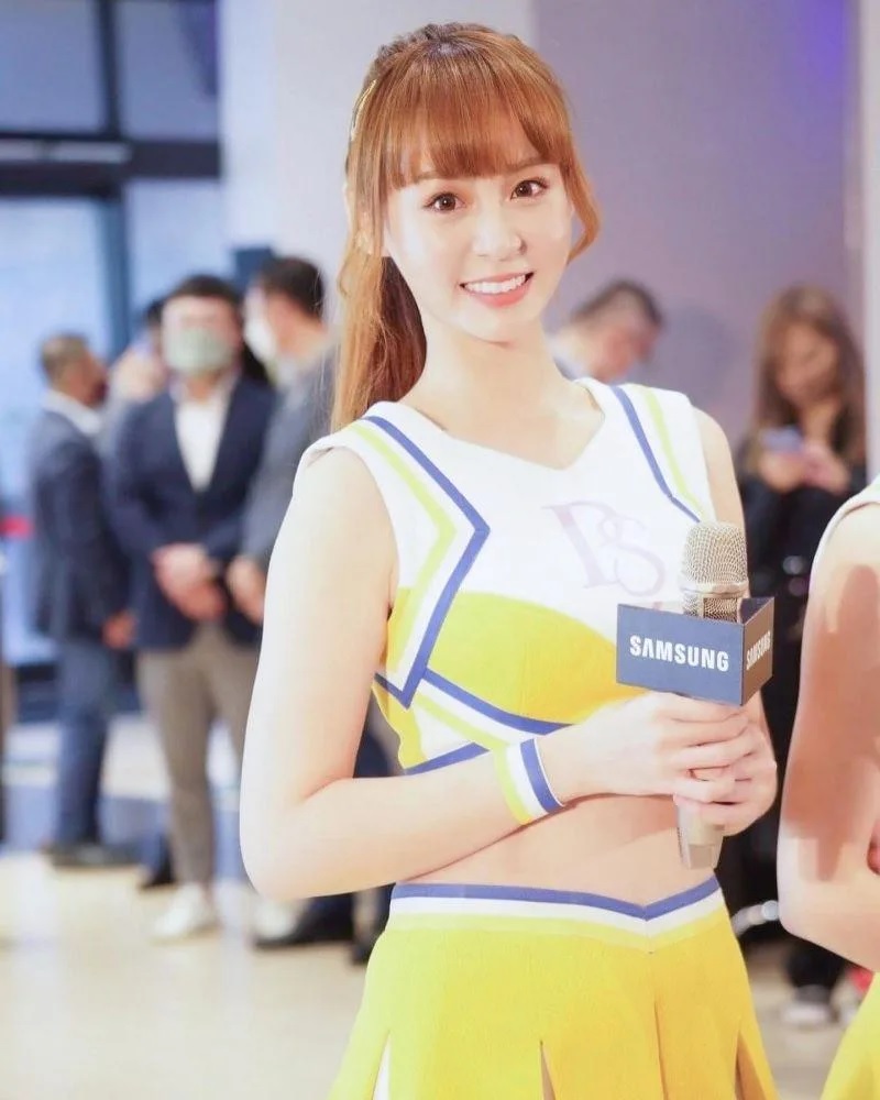 1 短今身材高䠷，在中信女孩裡相當顯眼。.jpg