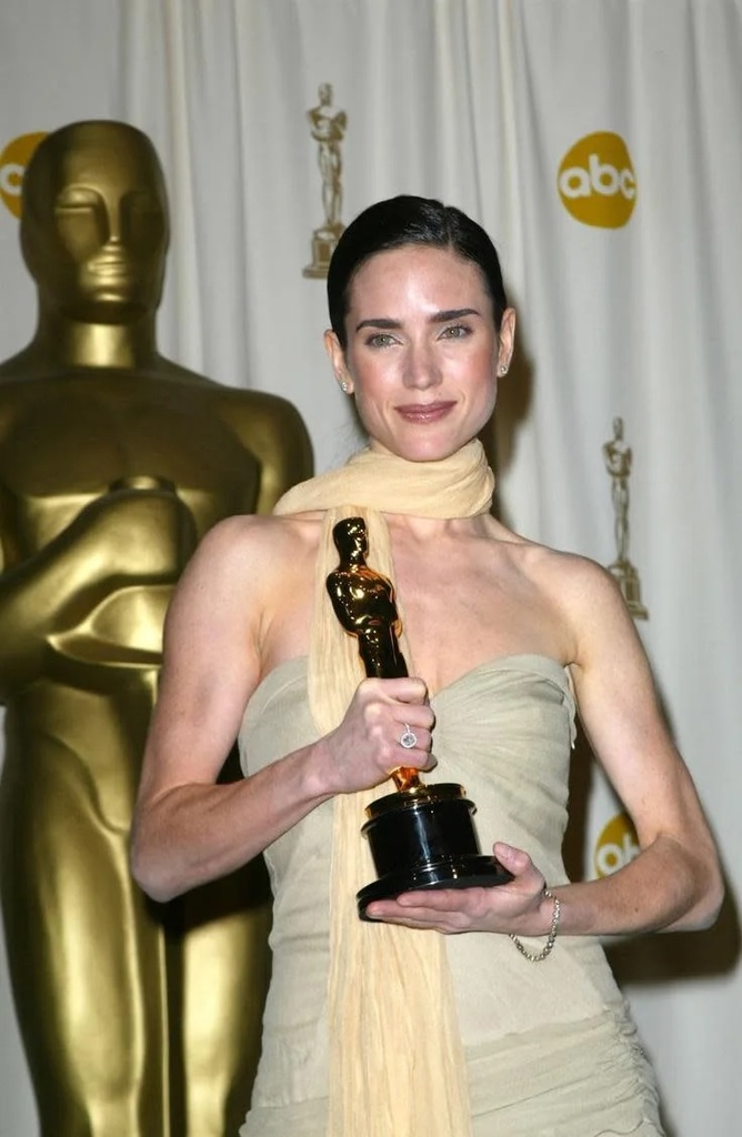 5 憑《有你終生美麗》贏得奧斯卡最佳女配角。.jpg