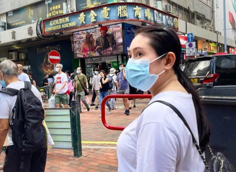 1 李麗珍素顏吃美食，沒想到卻沒有人認出。.jpg